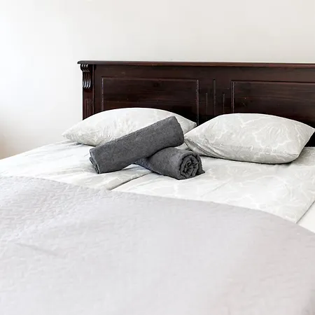 公寓 New! 2 Bedroom Free Parking, Child Friendly, Happening Area - Cafes, Markets, Museums, Old Town Close By
